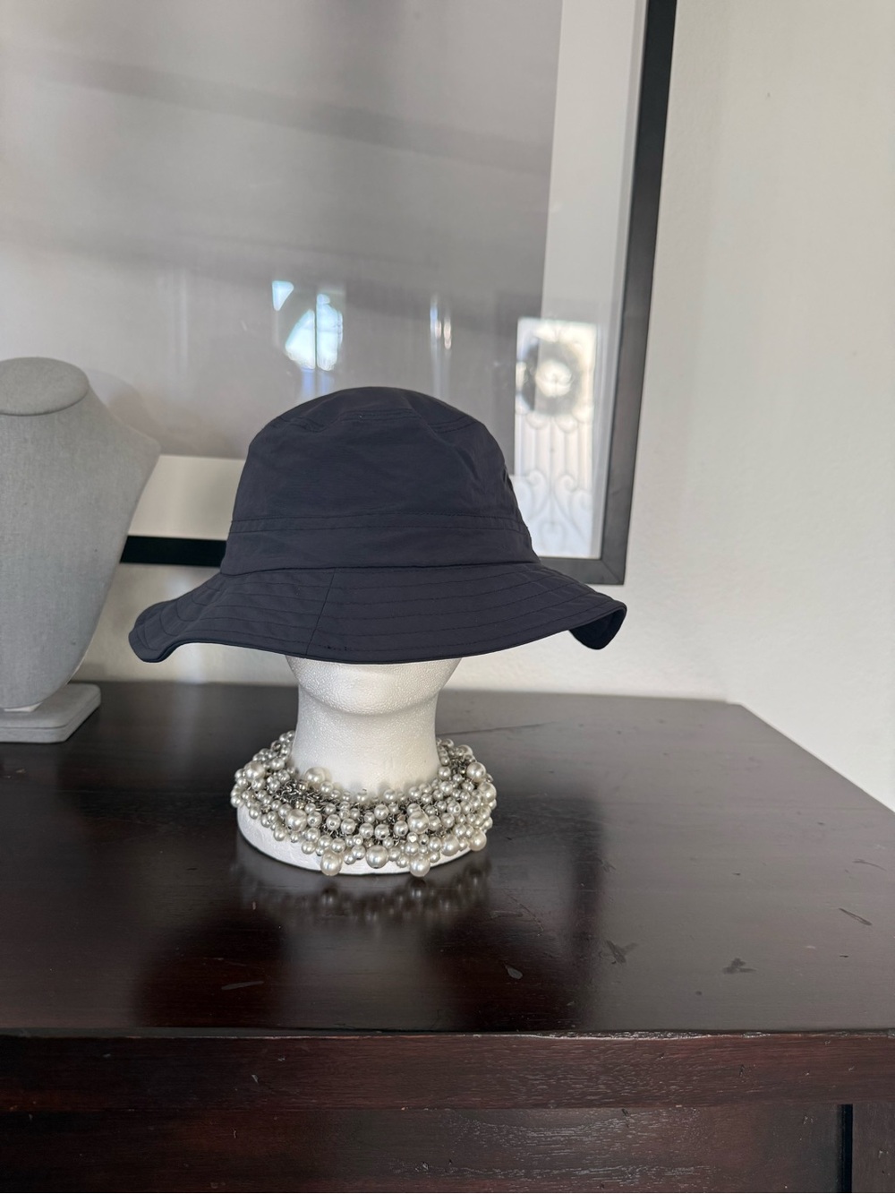 Women Wide-Brim Bucket Hat - Black